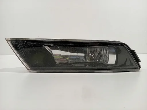 Mistlamp links Skoda Superb