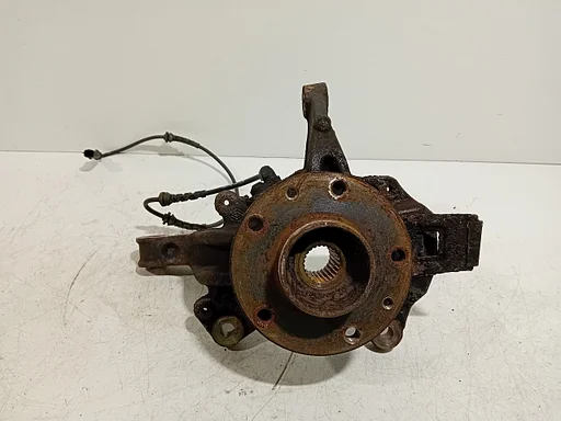 Wielnaaf rechts voor Renault Mégane