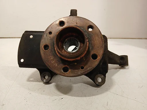 Wielnaaf rechts voor Renault Trafic