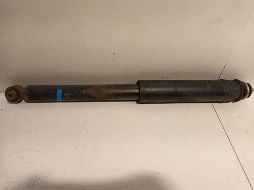 Schokbreker links achter Toyota Auris