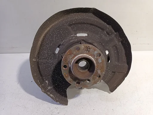 Wielnaaf rechts achter BMW 5 serie