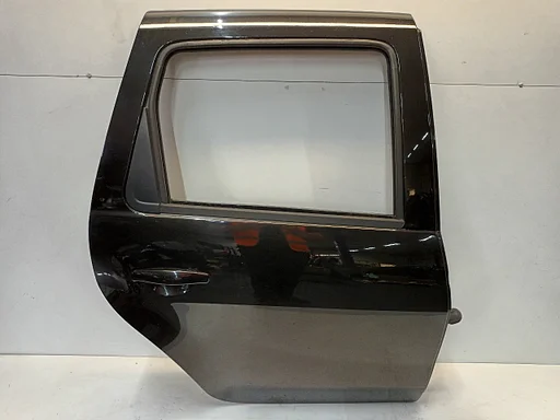 Portier rechts achter Dacia Duster