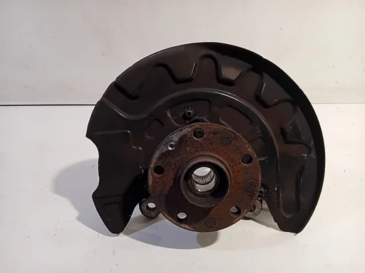 Wielnaaf rechts voor Seat Leon