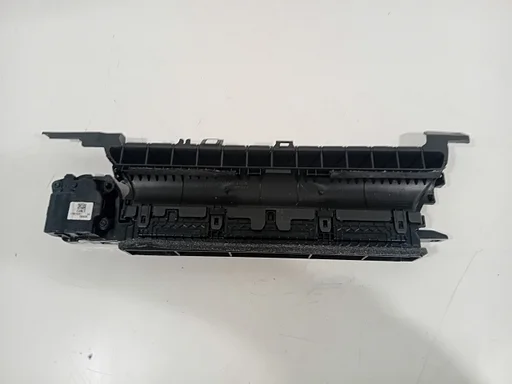 Dashboard luchtrooster links Tesla Model 3