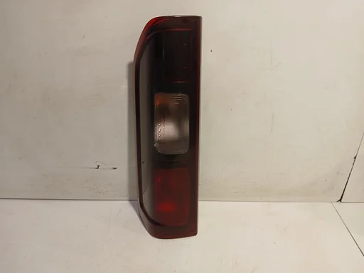Achterlicht links buiten Renault Trafic