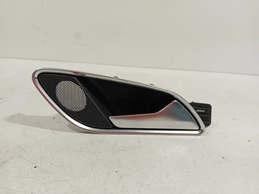 Portiergreep binnen rechts achter Audi Q3