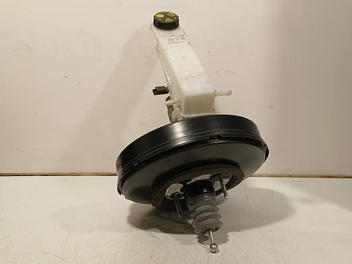 Rembekrachtiger Opel Vivaro