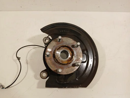 Wielnaaf links voor Nissan Pulsar