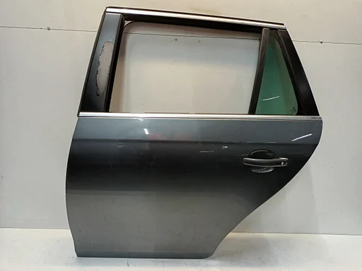 Portier links achter Volkswagen Golf