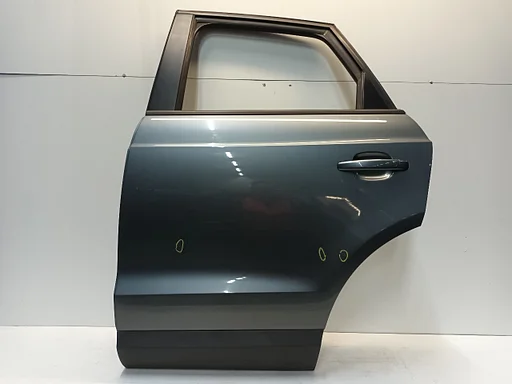 Portier links achter Audi Q3