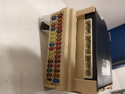 Zekeringkast Lexus NX