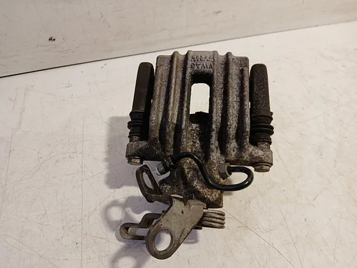 Remklauw links achter Volkswagen Golf