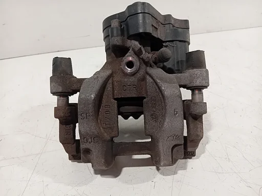 Remklauw links achter Volkswagen Passat