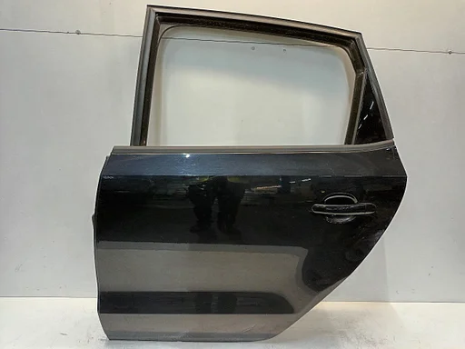 Portier links achter Volkswagen Polo