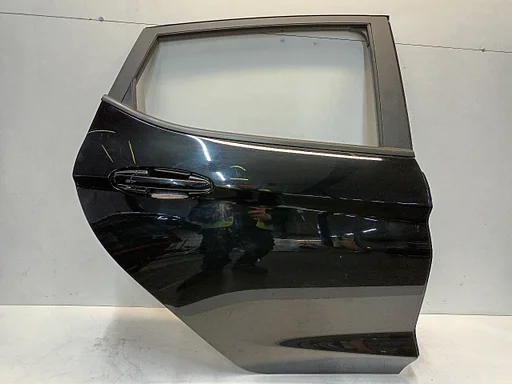 Portier rechts achter Ford Fiesta