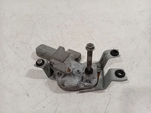 Ruitenwissermotor achter Mercedes-Benz GLB