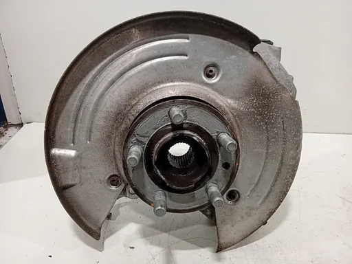 Wielnaaf rechts achter Jaguar F-Pace