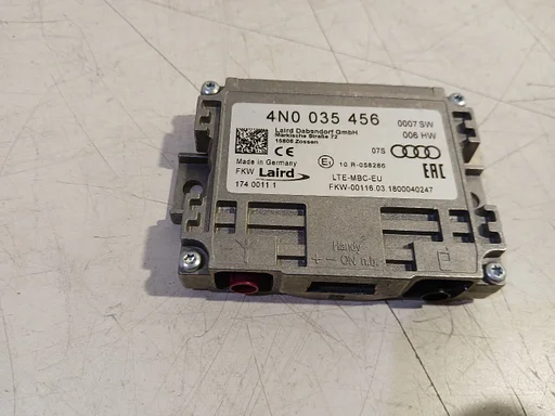 Antenne versterker Audi SQ5