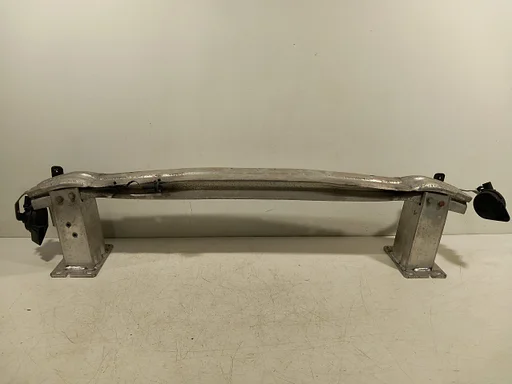 Bumperbalk voor Audi A4