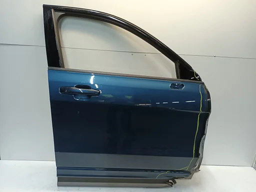 Portier rechts voor Lynk & Co 01