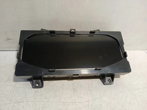 Cockpit Lynk & Co 01