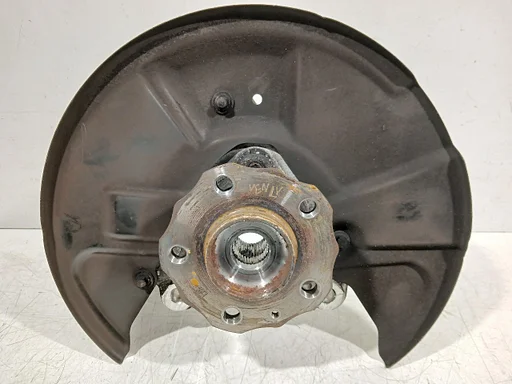 Wielnaaf links voor Lynk & Co 01