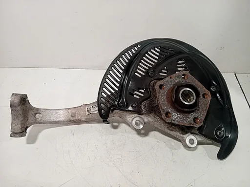 Wielnaaf rechts voor Audi SQ5