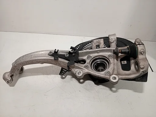 Wielnaaf links voor Audi SQ5