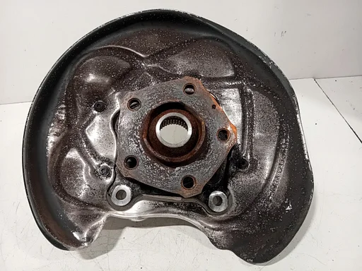 Wielnaaf links achter Audi SQ5