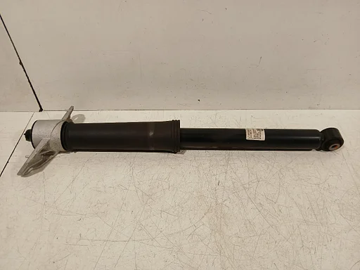 Schokbreker links achter Lynk & Co 01