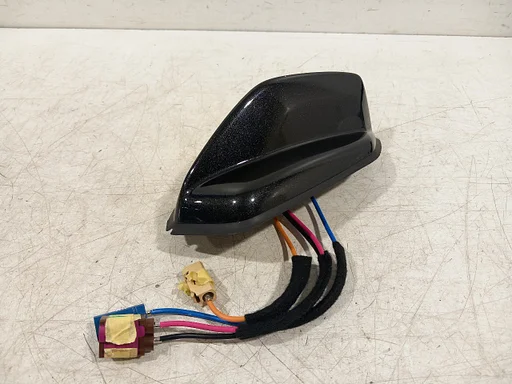 Antenne Lynk & Co 01