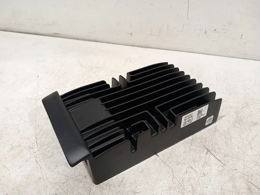 Versterker Lynk & Co 01