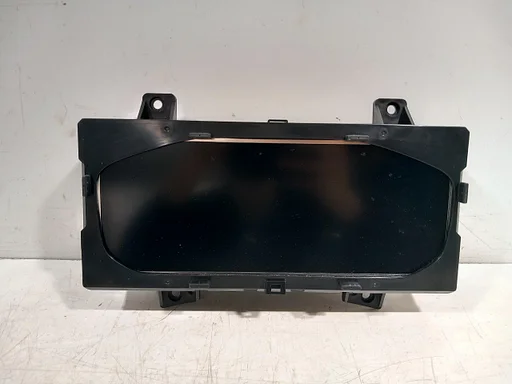 Cockpit Lynk & Co 01