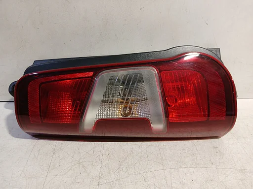 Achterlicht links buiten Citroën Berlingo