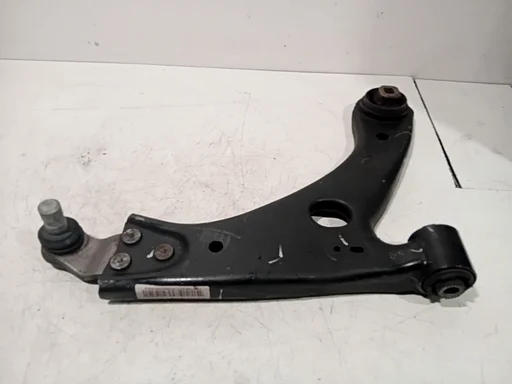 Draagarm rechts voor Lynk & Co 01