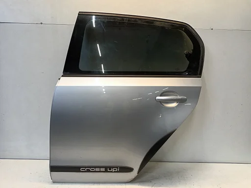 Portier links achter Volkswagen Up