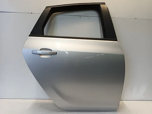 Portier rechts achter Opel Astra