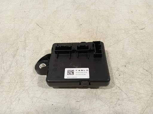 Computer motormanagement Tesla Model