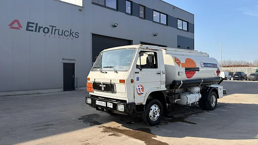 MAN 10.153 (7410L / STEEL SUSP. / MANUAL PUMP / POMPE MANUELLE / LAMES)