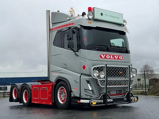Volvo FH 650 COMPLETE SHOW TRUCK, LIKE NEW, FULL INTERIOR, FULL EXTERIOR!