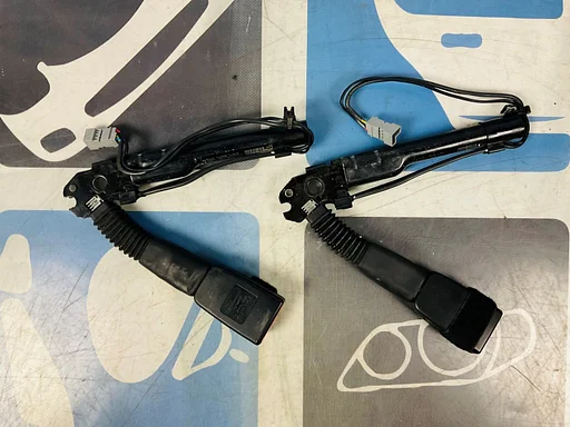 Gordels Ontsteking BMW 1 Serie F20 F21 Links + Rechts 3-A11-7109