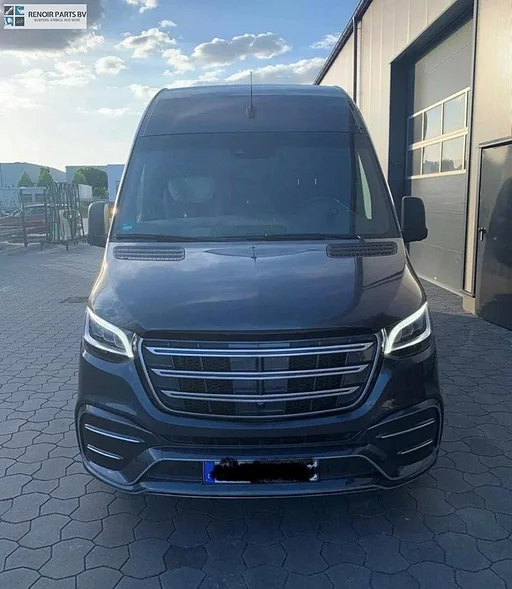 Grill ELEGANCE MERCEDES SPRINTER W907 HOOGGLANS BUMPER GRILL ONGESPOTEN