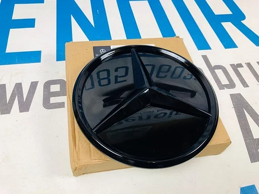 Grill MERCEDES A W177 CLA W118 Hoogglans Zwart Ster 2019-2024