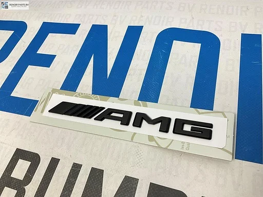 Kofferklep Logo AMG Mercedes Mat Zwart Embleem 2018-2021 1-Kantoor-12