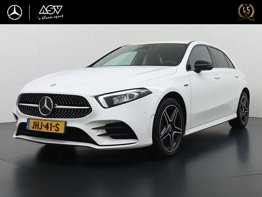 Mercedes-Benz A 250 e AMG Business Solution | Smartphone Integratie | Dodehoek Assistent | Night Pakket | sedili riscaldati voor | Augmented Reality | DAB+ Radio