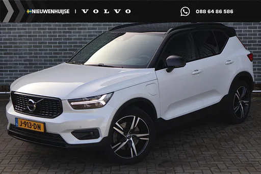 Volvo XC40 1.5 T5 Recharge R-Design | Plug-in Hybrid (PHEV) | carro de reboque | Achteruitrijcamera | assentos aquecidos | Lichtmetalen jantes 19 inch | Verwarmde Voorruit | Controle de cruzeiro Adaptief | navigatie