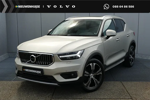 Volvo XC40 2.0 T4 AWD Inscription | auto da rimorchio | Harman Kardon Audio | Four-C adaptief onderstel | Tetto Pano | Elektrisch Verstelbare Voorstoelen | Achteruitrijcamera | Keyless Entry | Elektrische Achterklep | LED Koplampen Adaptief | navigatie | BLIS | Cruise Control Adaptief