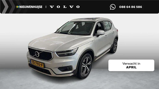 Volvo XC40 1.5 T3 Momentum | Navigatie | Achteruitrijcamera | Trekhaak | Panoramadak | Stoelverwarming | Lichtmetalen Velgen | Parkeersensoren