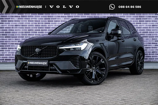 Volvo XC60 2.0 T6 Plug-in hybrid AWD Plus Black Edition | Adaptieve Sebességtartó automatika | Pano tető | Harman Kardon Audio | Stoel-/Stuur-/Voorruitverwarming | Dodehoek Detectie | 360° Parkeercamera |