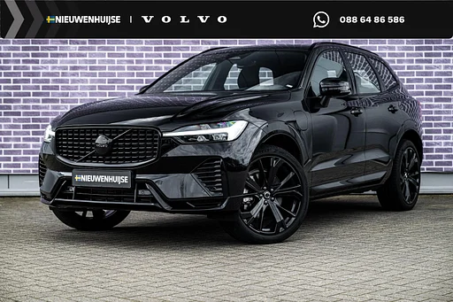 Volvo XC60 2.0 T6 Plug-in hybrid AWD Plus Black Edition | Adaptieve Cruise Control | Donker Glas | Tetto Pano | Stoel en Stuurverwarming | Dodehoek Detectie | 21" |